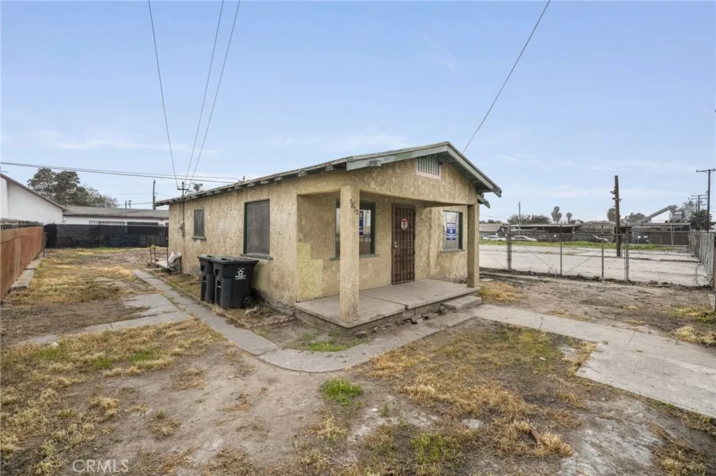 1822 W 4th, Santa Ana, California 92703 home-pic-2