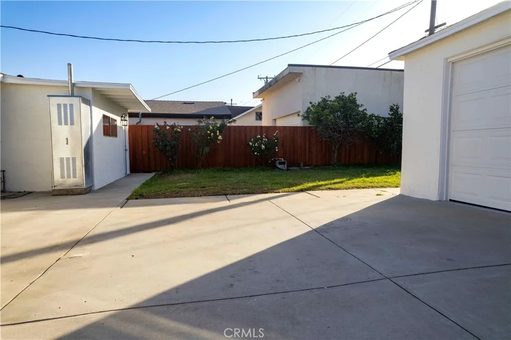 22709 Ravenna, Carson, California 90745 home-pic-12