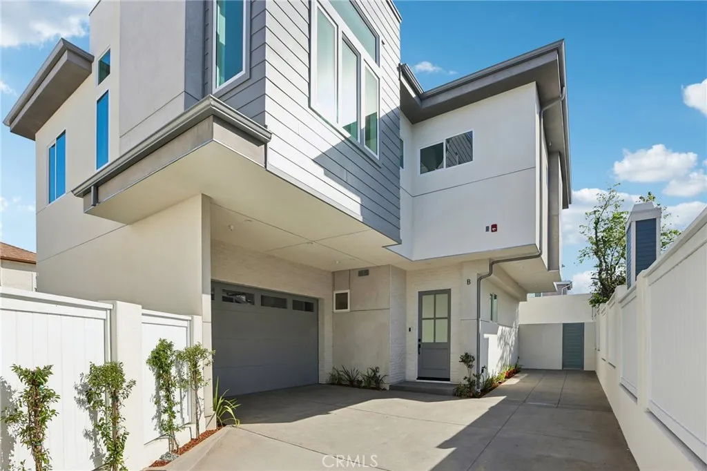 1914 Belmont Lane B, Redondo Beach, California 90278 home-pic-1