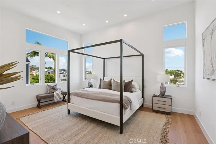 1914 Belmont Lane B, Redondo Beach, California 90278