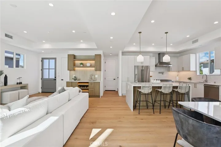 1914 Belmont Lane B, Redondo Beach, California 90278
