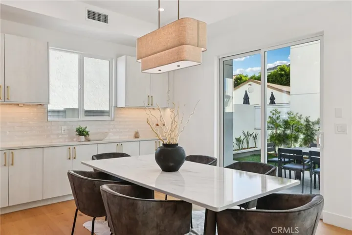1914 Belmont Lane B, Redondo Beach, California 90278