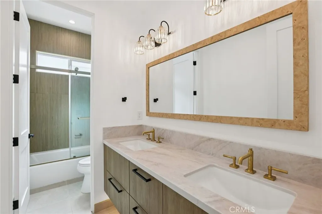 1914 Belmont Lane A, Redondo Beach, California 90278 home-pic-37
