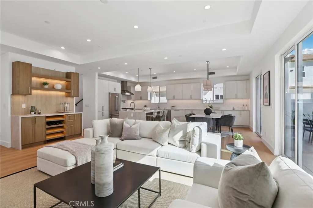 1914 Belmont Lane A, Redondo Beach, California 90278 home-pic-2