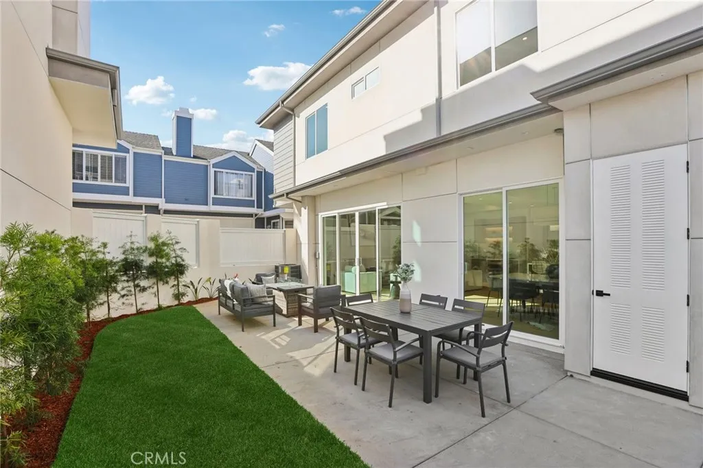 1914 Belmont Lane A, Redondo Beach, California 90278 home-pic-16
