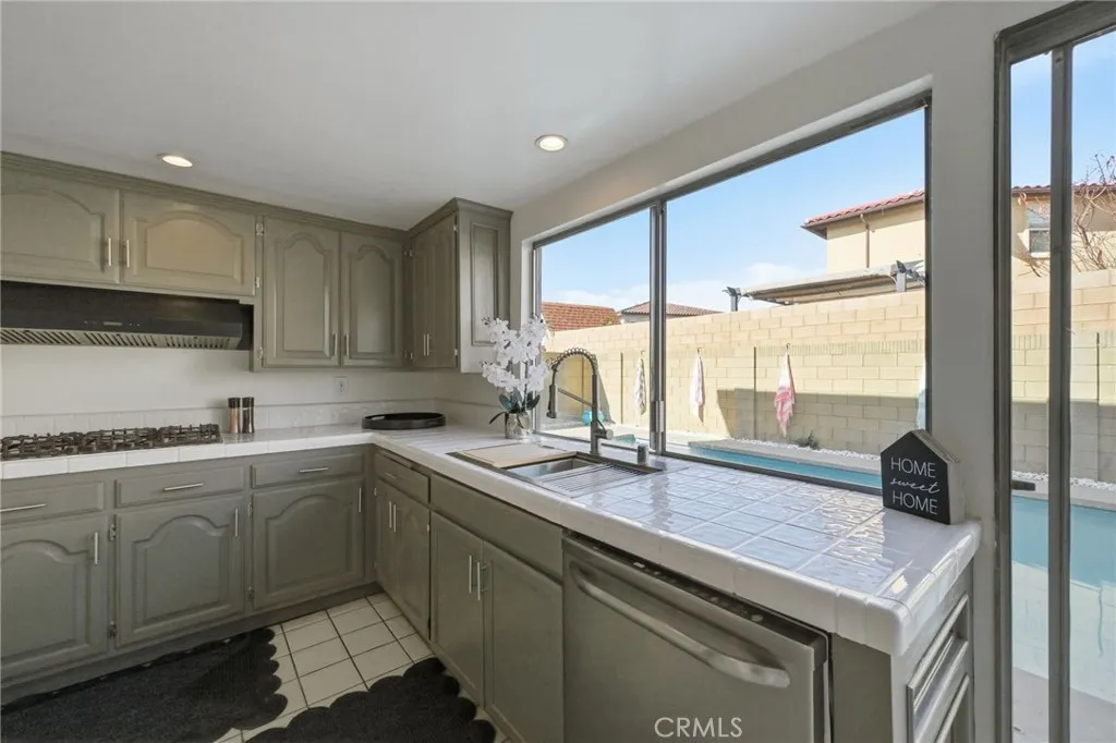 12133 Candor Drive, Cerritos, California 90703 home-pic-22