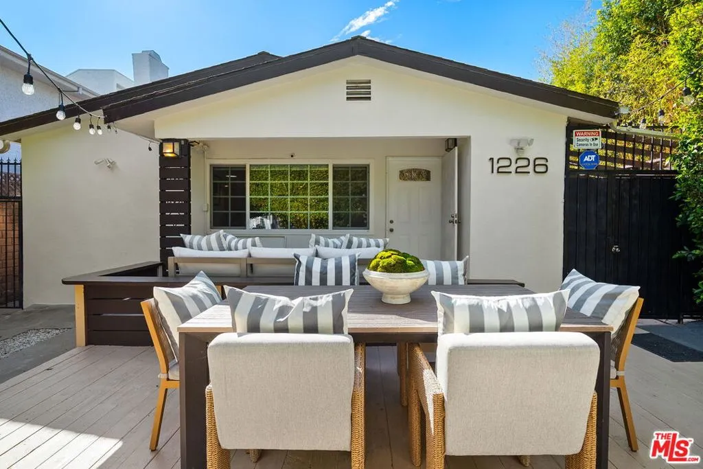 1226 Chelsea Avenue, Santa Monica, California 90404 home-pic-0