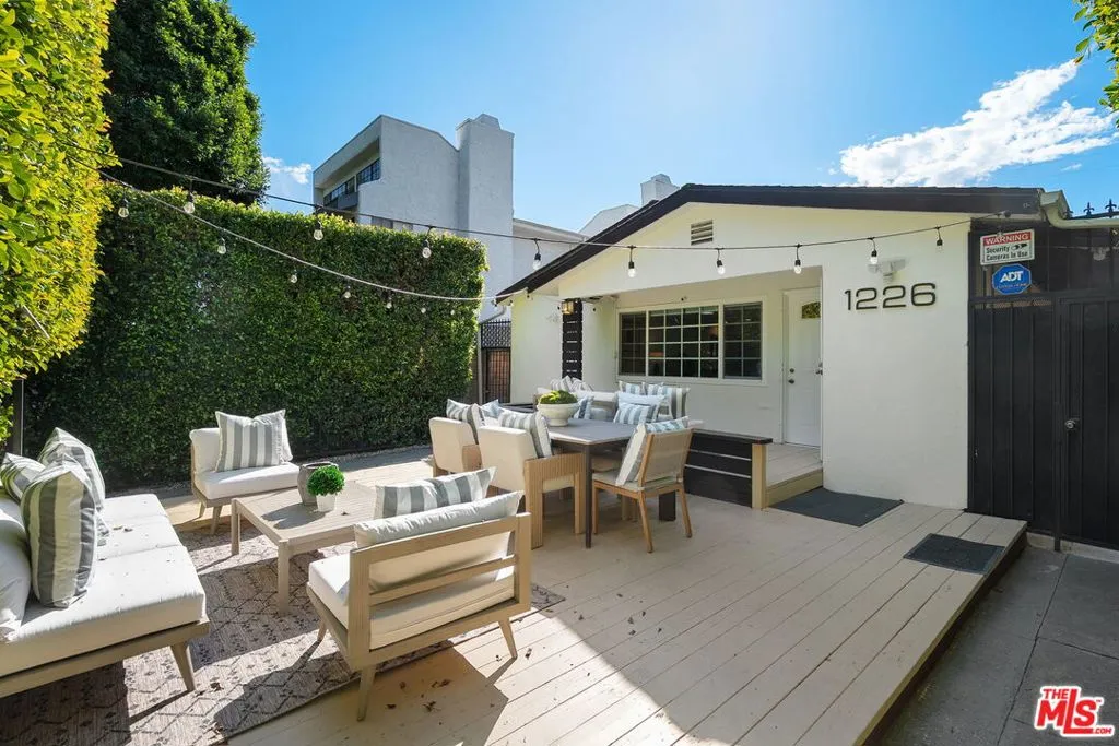 1226 Chelsea Avenue, Santa Monica, California 90404 home-pic-2