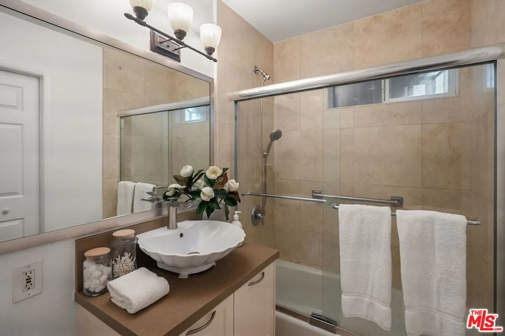 1226 Chelsea Avenue, Santa Monica, California 90404 home-pic-34