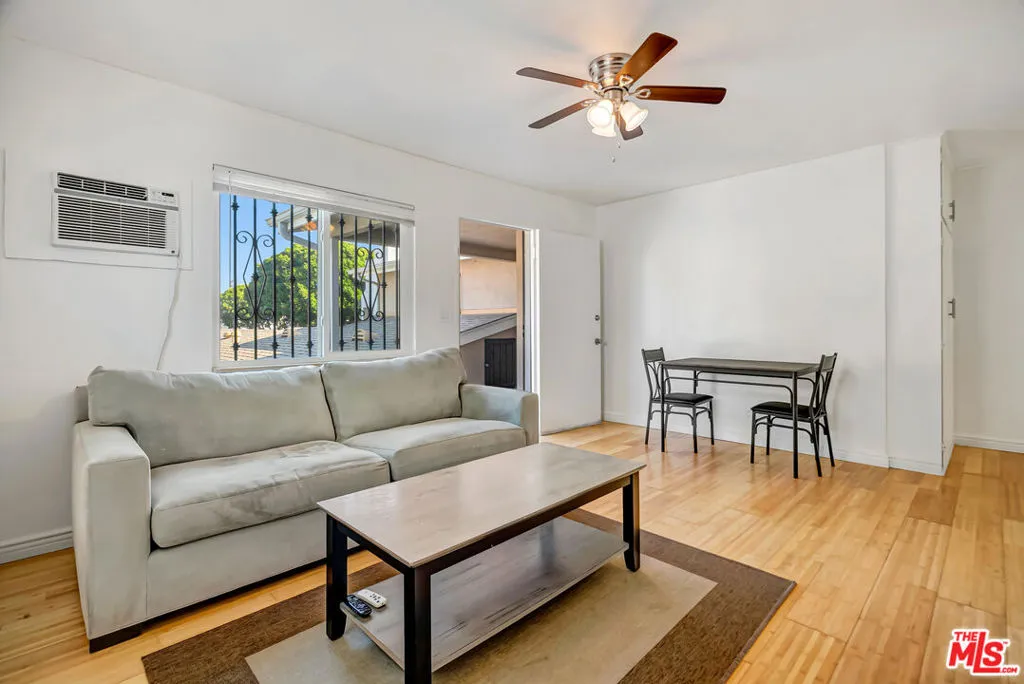 1226 Chelsea Avenue, Santa Monica, California 90404 home-pic-47