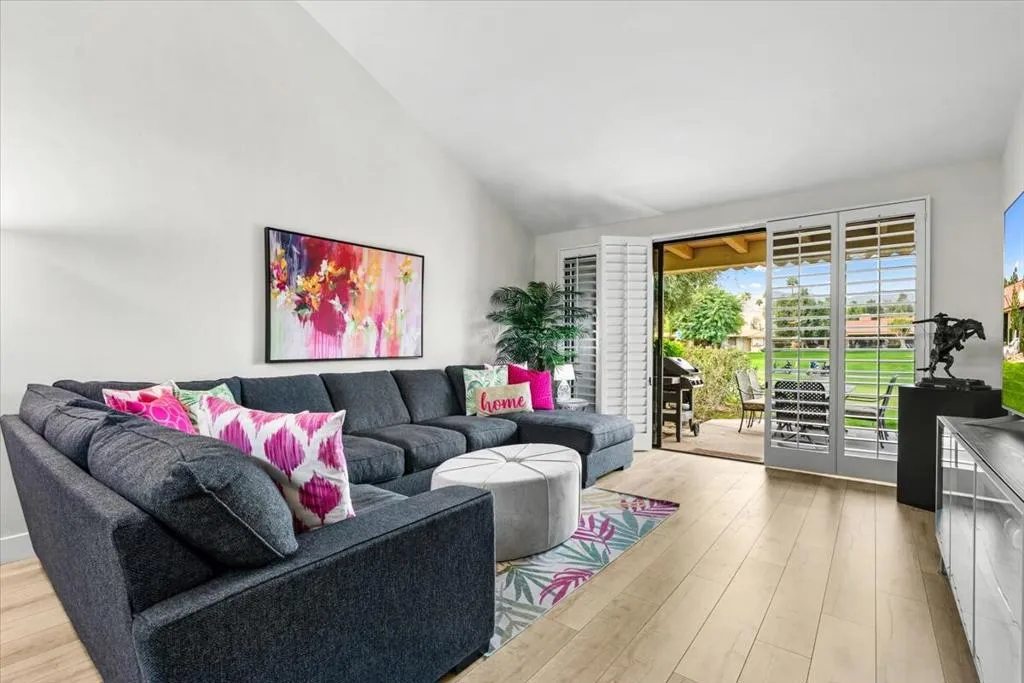 193 Seville Circle, Palm Desert, California 92260 home-pic-1