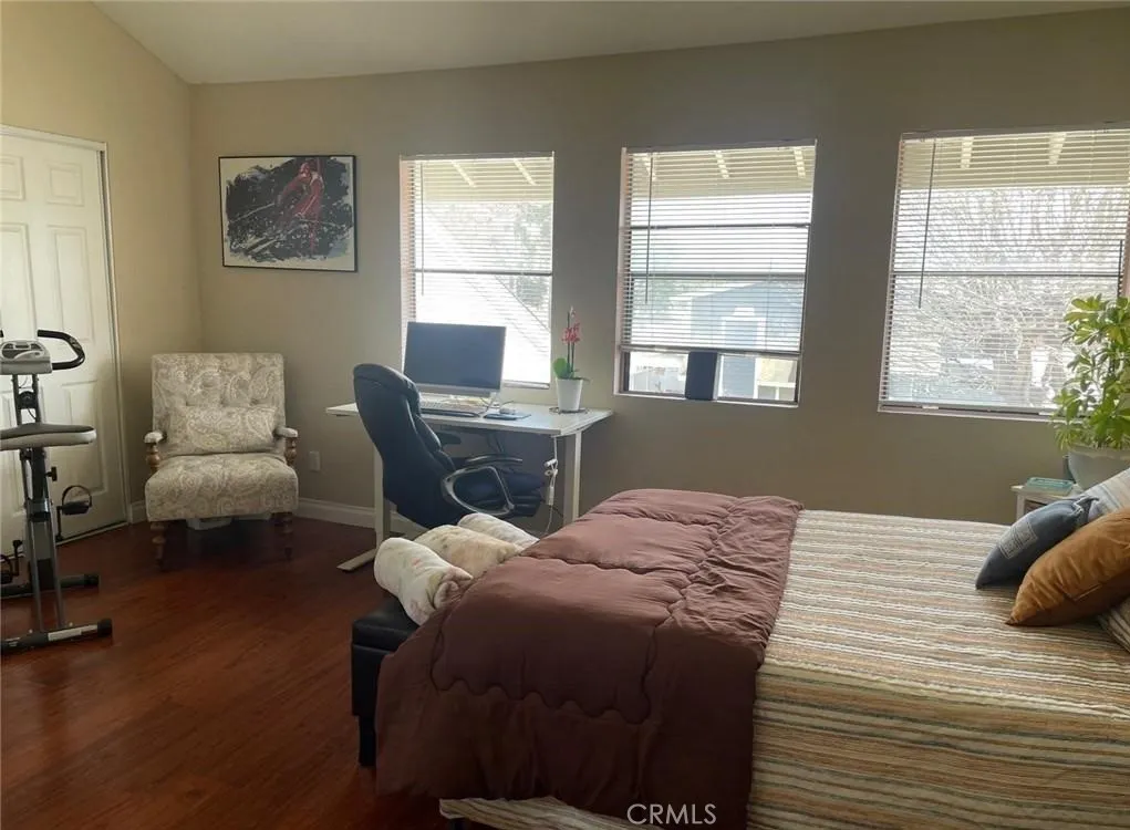 404 Brighton Springs, Costa Mesa, California 92627 home-pic-11