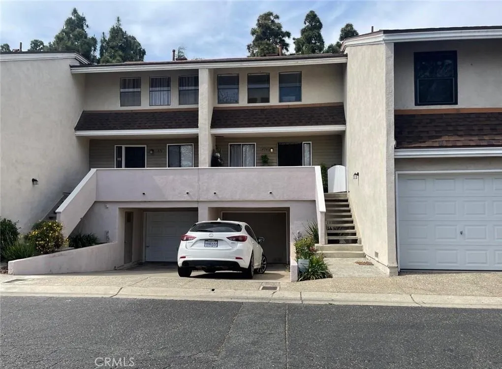 404 Brighton Springs, Costa Mesa, California 92627 home-pic-1