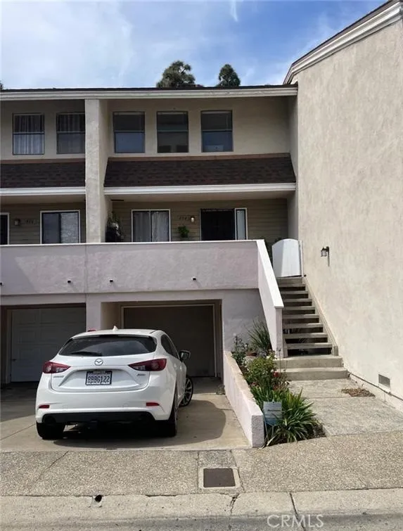 404 Brighton Springs, Costa Mesa, California 92627 home-pic-2