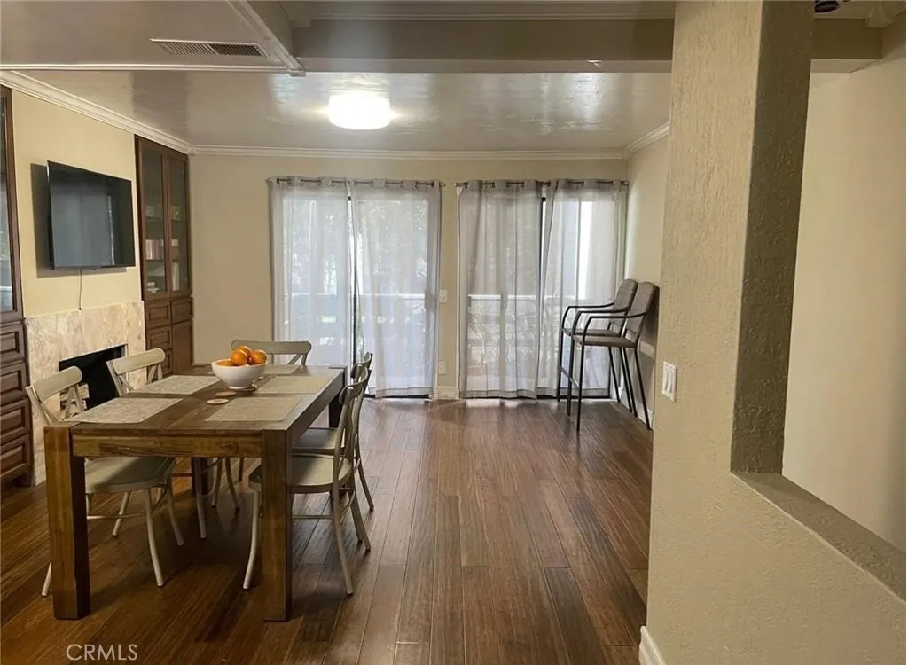 404 Brighton Springs, Costa Mesa, California 92627 home-pic-3