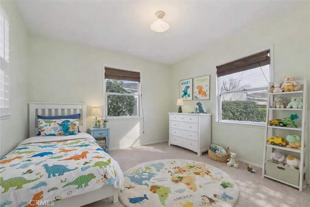 4667 N E, San Bernardino, California 92407 home-pic-19