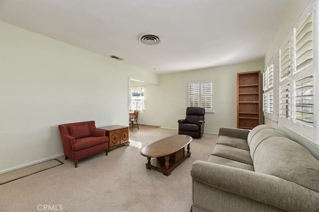4667 N E, San Bernardino, California 92407 home-pic-7
