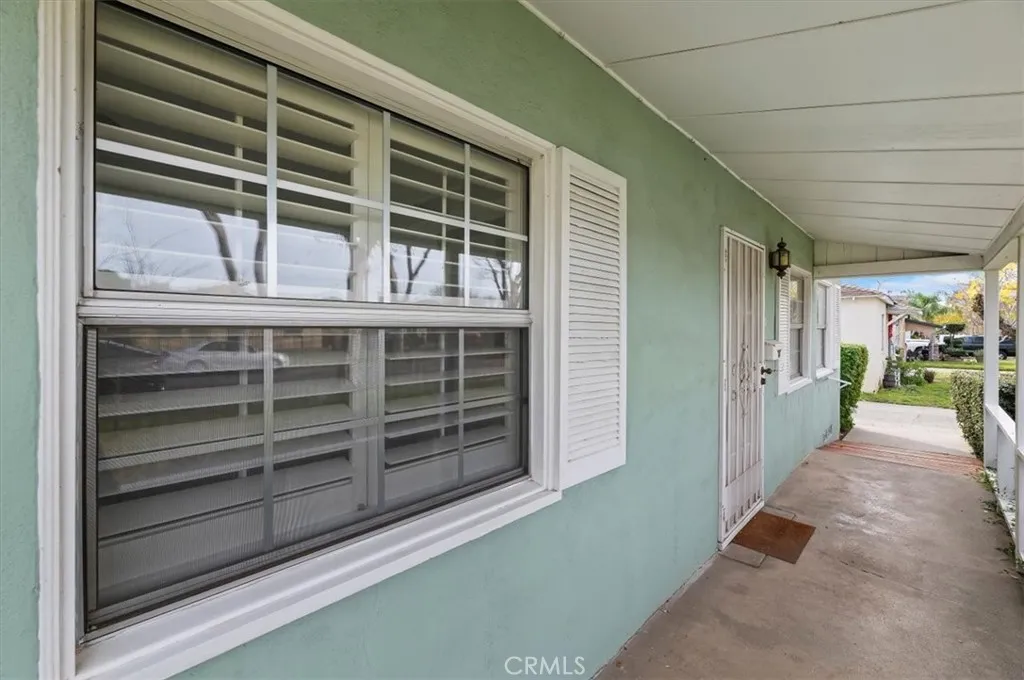 4667 N E, San Bernardino, California 92407 home-pic-3