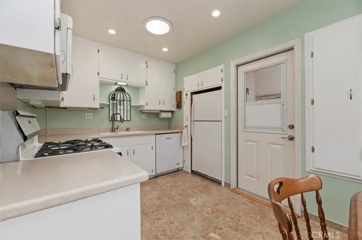 4667 N E, San Bernardino, California 92407