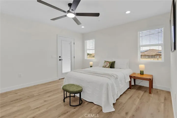20190 Osseo Road, Apple Valley, California 92308
