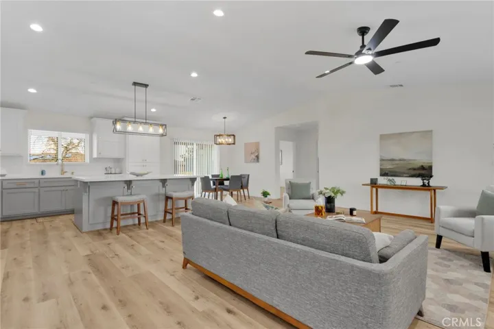 20190 Osseo Road, Apple Valley, California 92308