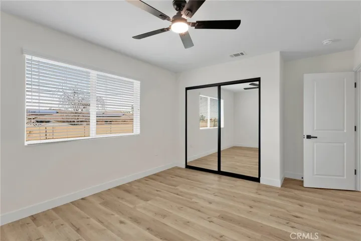 20190 Osseo Road, Apple Valley, California 92308