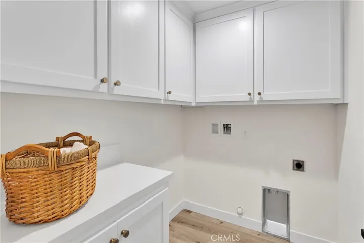 20190 Osseo Road, Apple Valley, California 92308