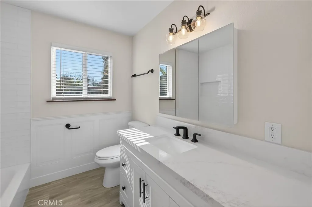 4161 E Holland, Fresno, California 93726 home-pic-17