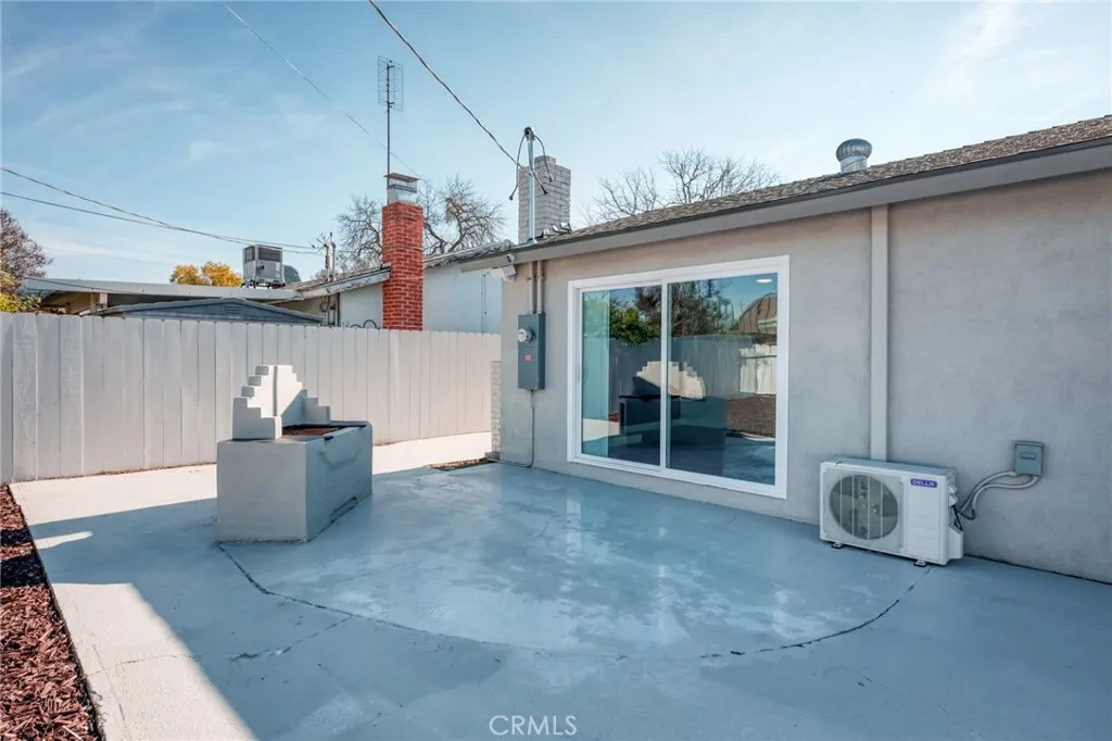 4161 E Holland, Fresno, California 93726 home-pic-25