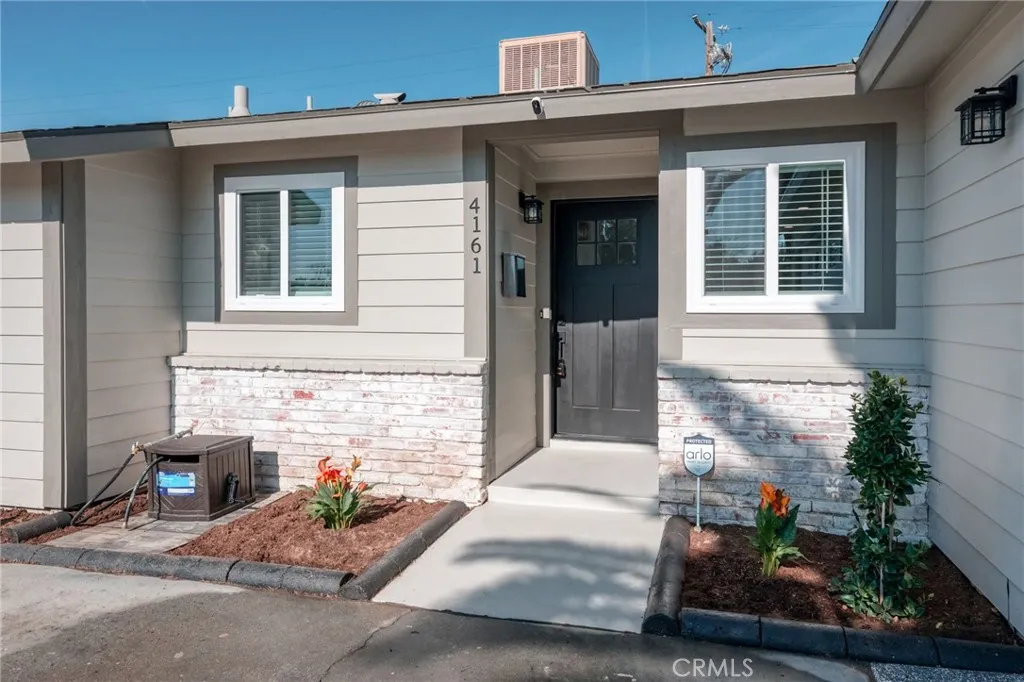 4161 E Holland, Fresno, California 93726 home-pic-37