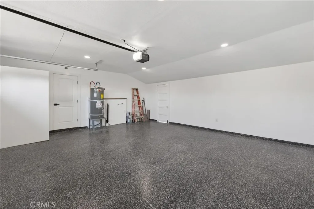 4161 E Holland, Fresno, California 93726 home-pic-23