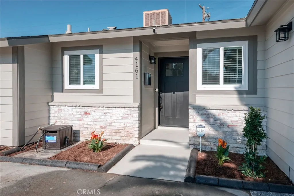 4161 E Holland, Fresno, California 93726 home-pic-32