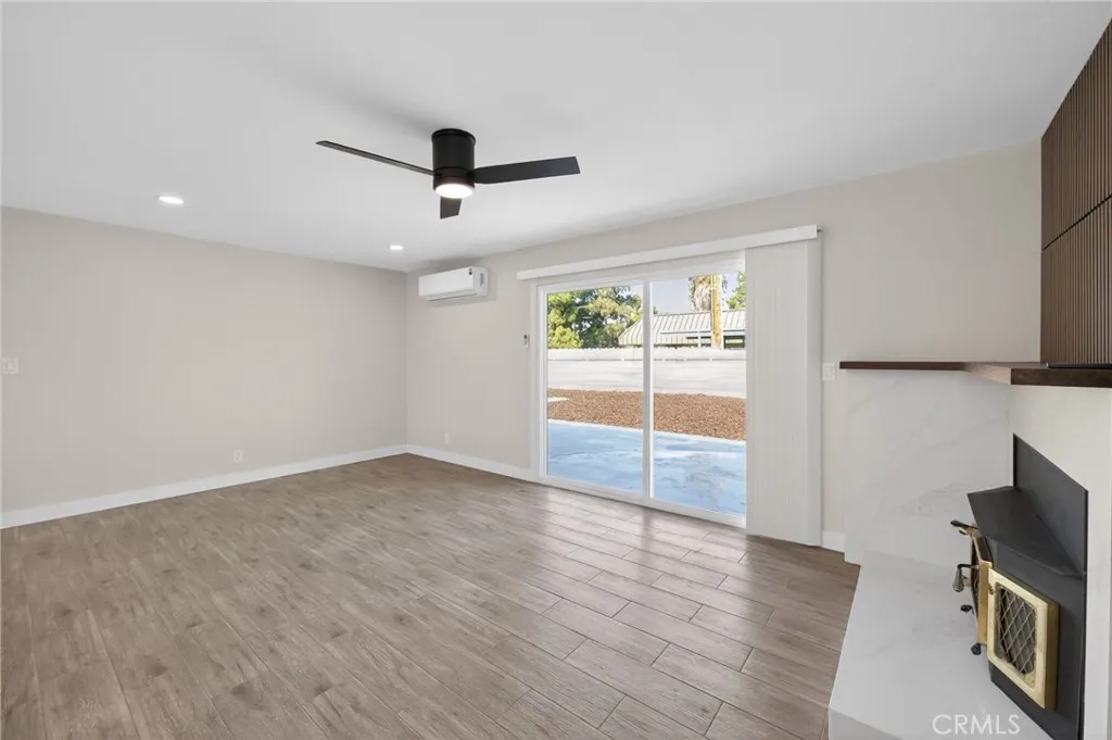 4161 E Holland, Fresno, California 93726 home-pic-34