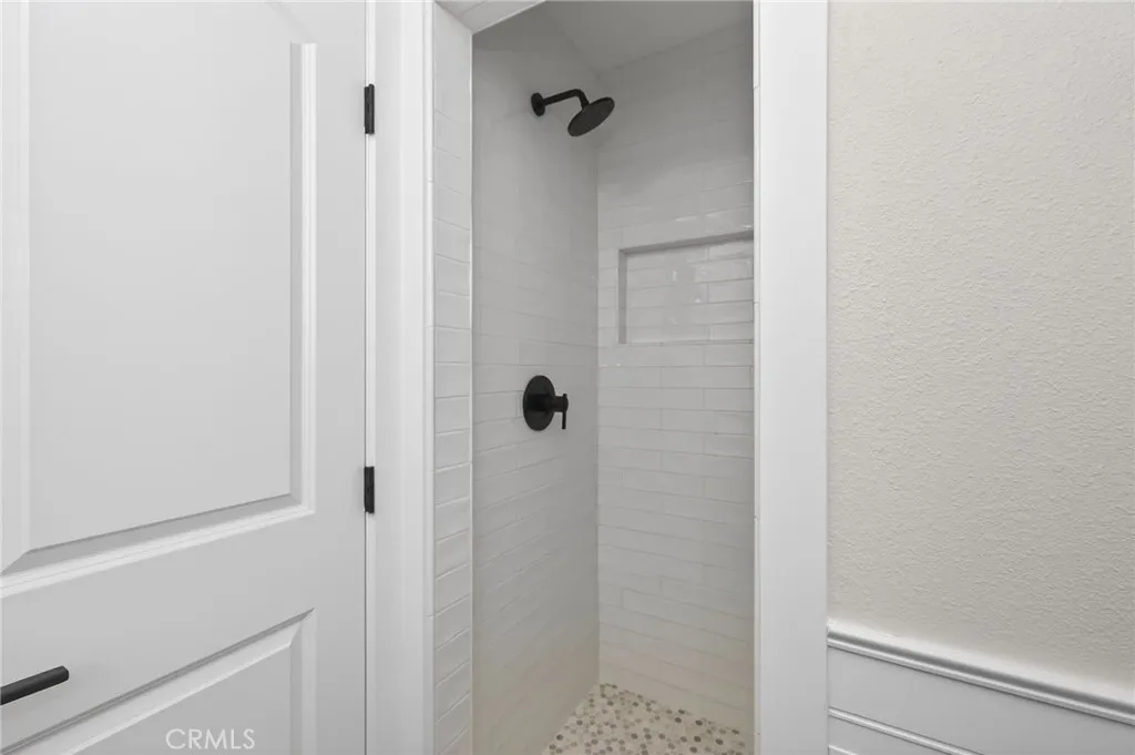 4161 E Holland, Fresno, California 93726 home-pic-21