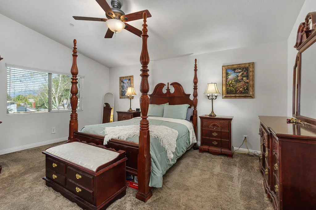 7348 Elderberry Court, Fontana, California 92336 home-pic-18