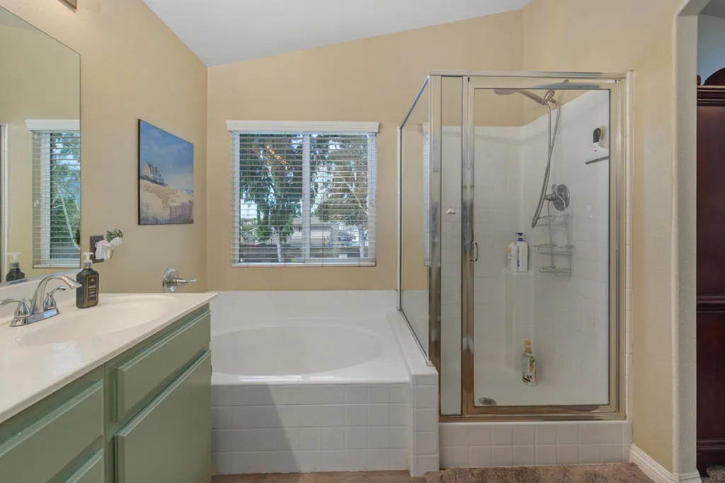 7348 Elderberry Court, Fontana, California 92336 home-pic-21