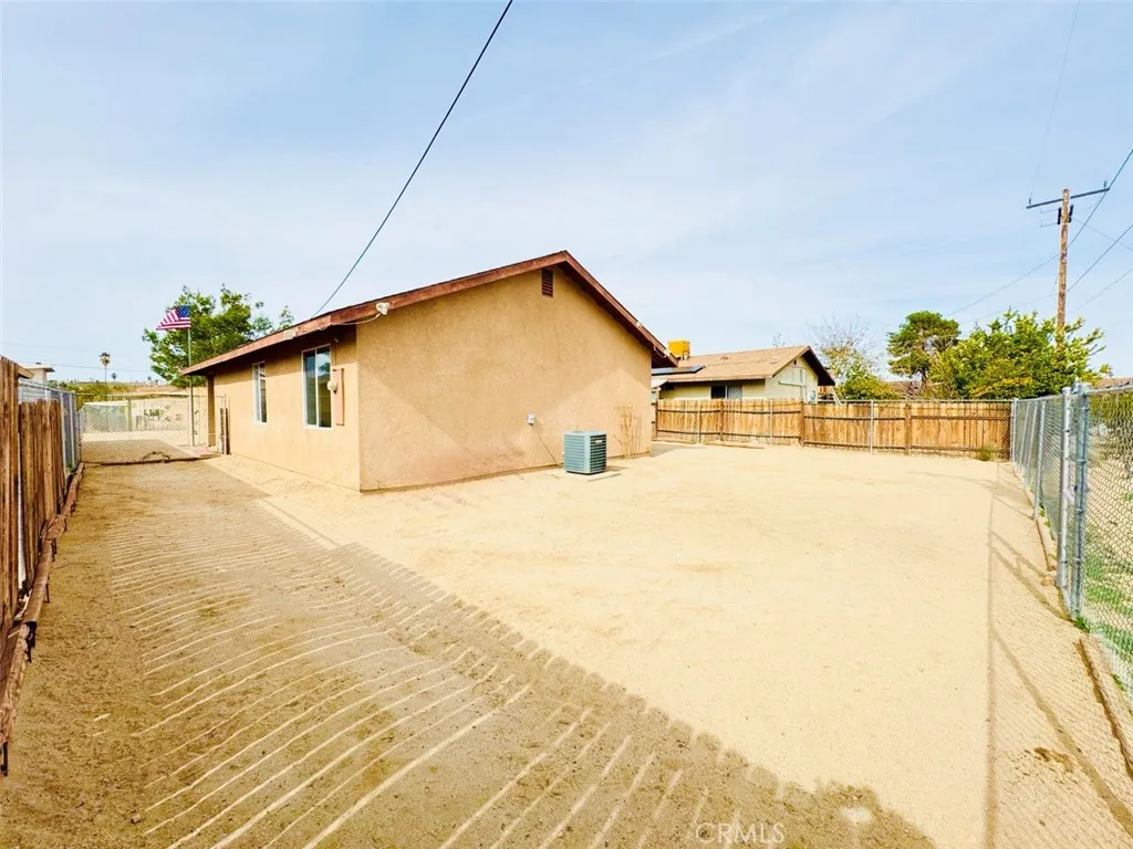 6213 Mariposa, 29 Palms, California 92277 home-pic-25