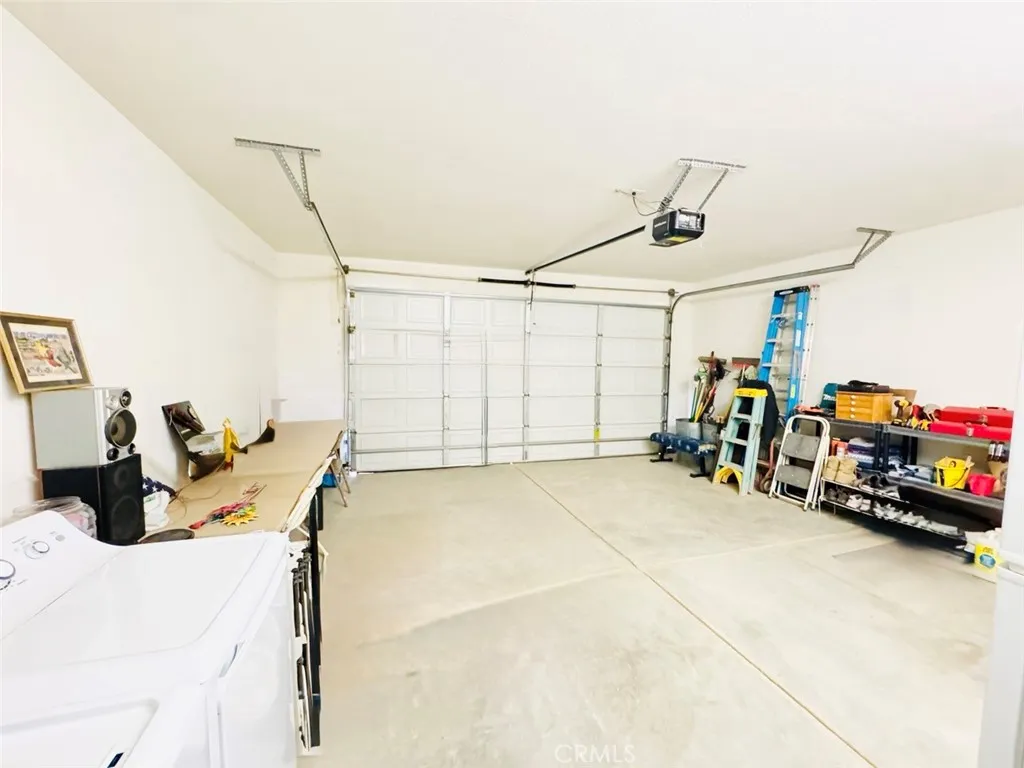 6213 Mariposa, 29 Palms, California 92277 home-pic-21
