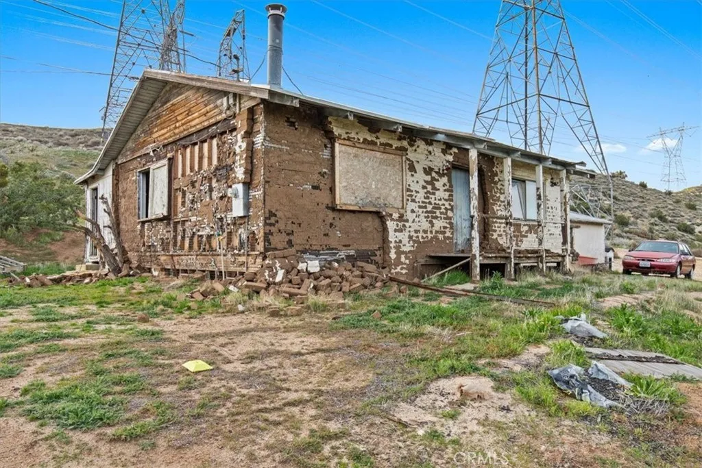 32301 Angeles Forest, Palmdale, California 93550 home-pic-1