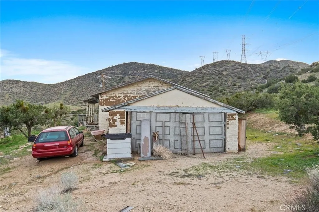 32301 Angeles Forest, Palmdale, California 93550 home-pic-5