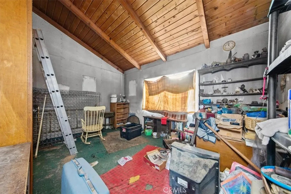 32301 Angeles Forest, Palmdale, California 93550 home-pic-8