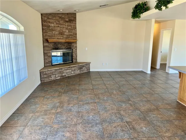 25625 Rancho, Apple Valley, California 92308