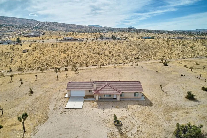 25625 Rancho, Apple Valley, California 92308