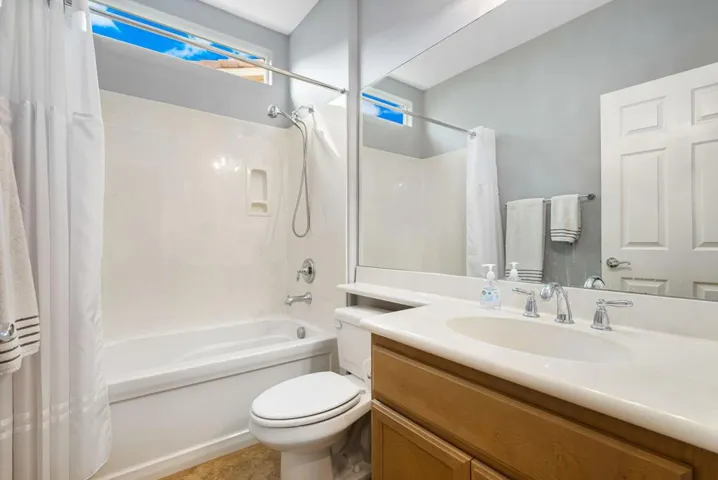 43-web-or-mls-JMJoshua_OPMG_0126_045