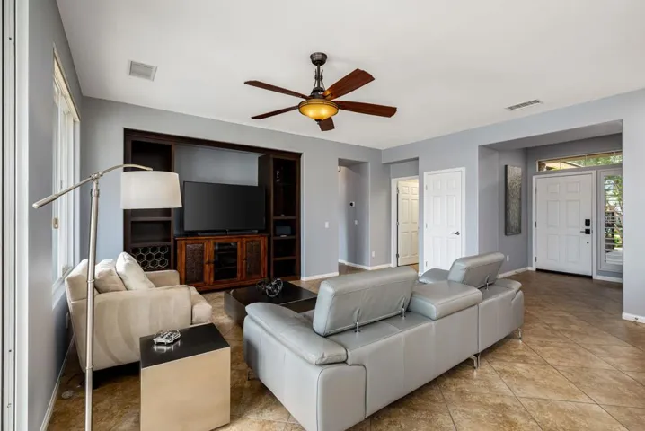 18-web-or-mls-JMJoshua_OPMG_0126_019