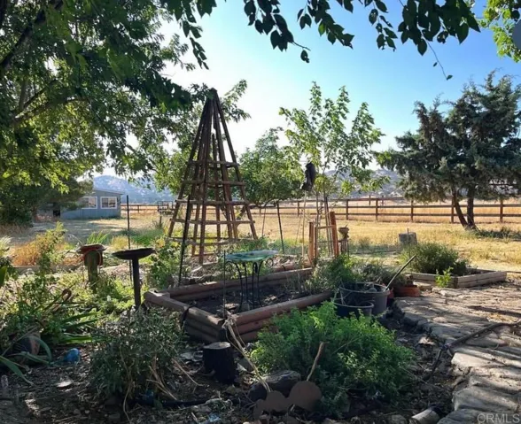 18461 Santa Anita Street, Tehachapi, California 93561