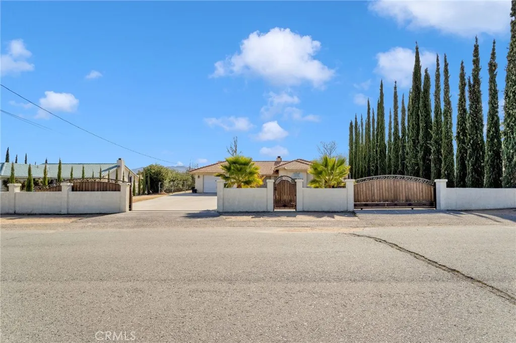 18507 Westlawn Street, Hesperia, California 92345 home-pic-3