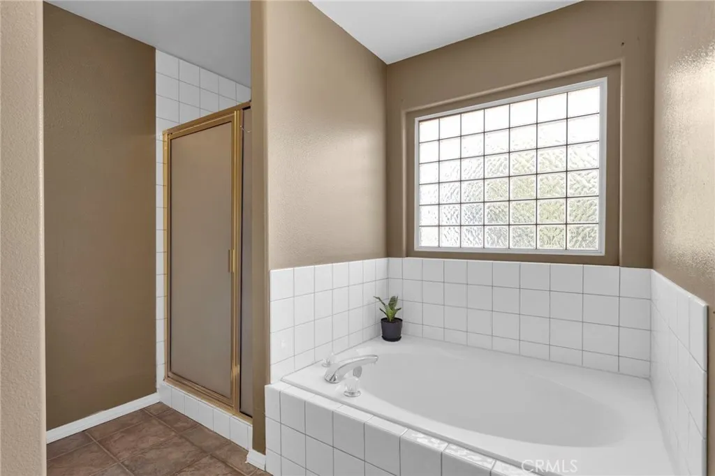 18507 Westlawn Street, Hesperia, California 92345 home-pic-17
