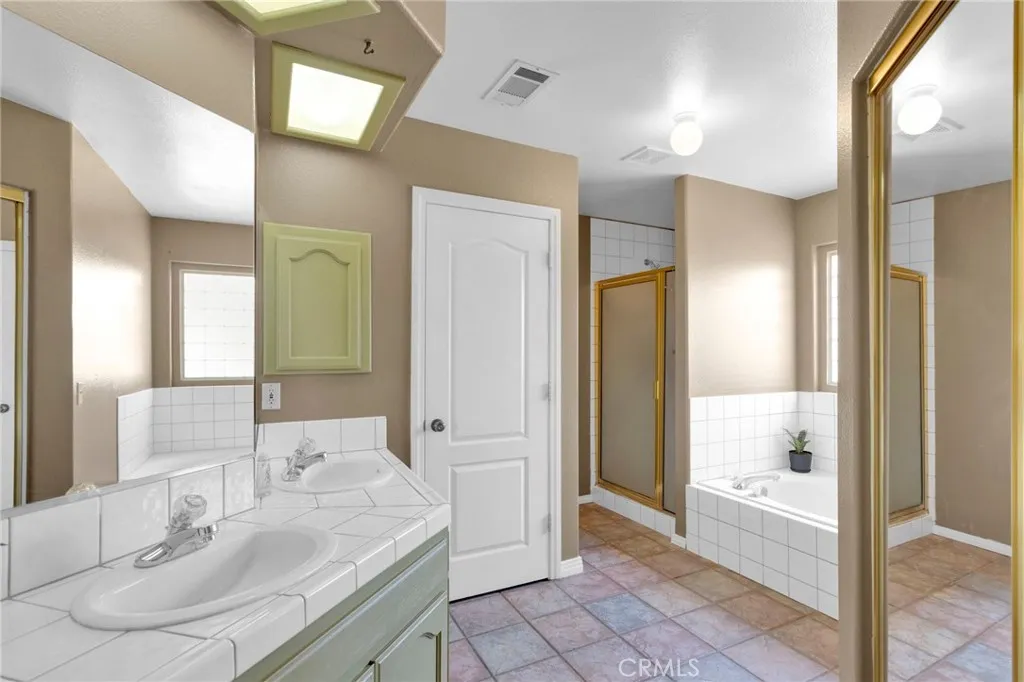 18507 Westlawn Street, Hesperia, California 92345 home-pic-16