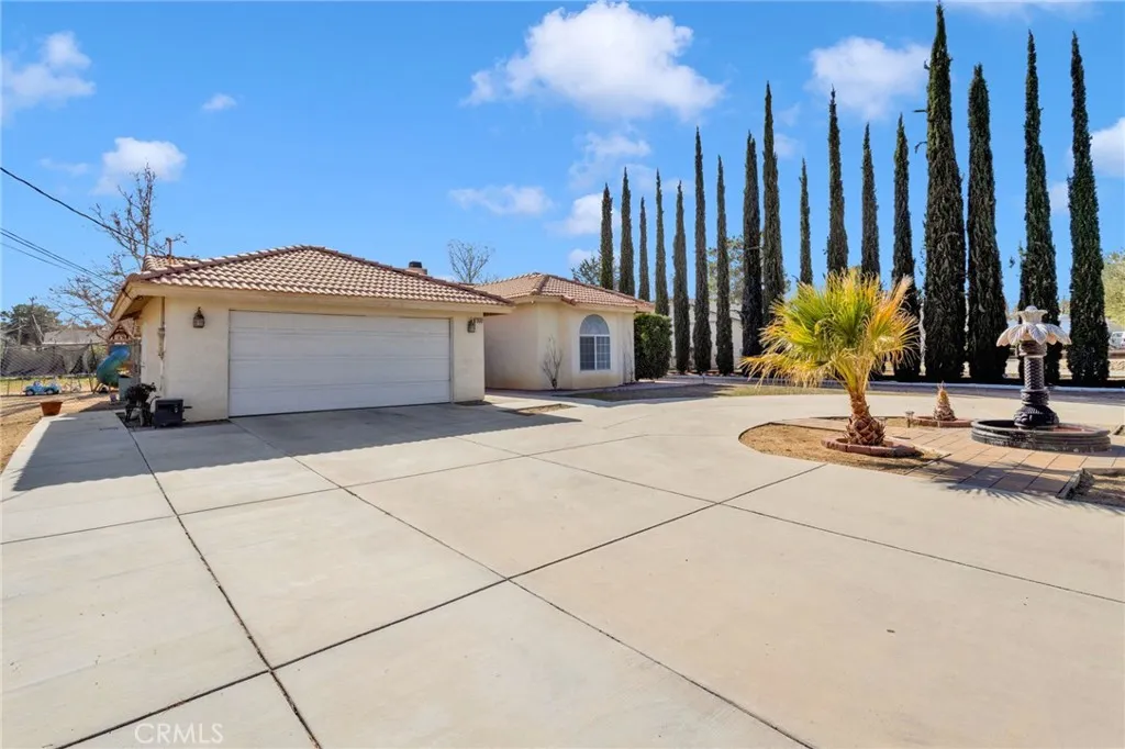 18507 Westlawn Street, Hesperia, California 92345 home-pic-2